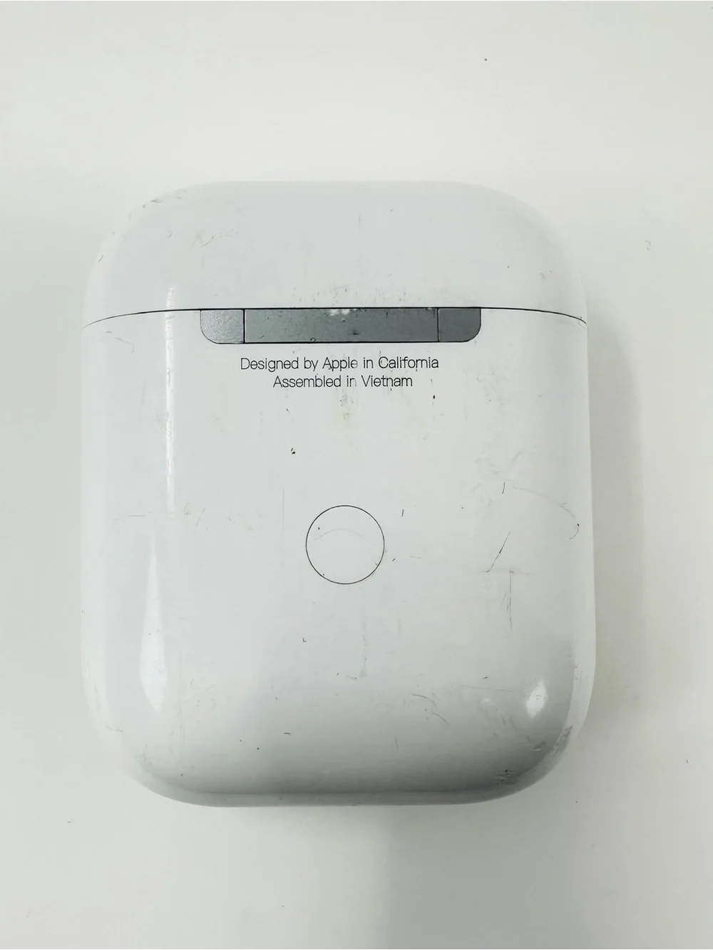 Apple AirPods 2nd Gen Wireless Charging Case (A1938) + Wired EarPods Bundle